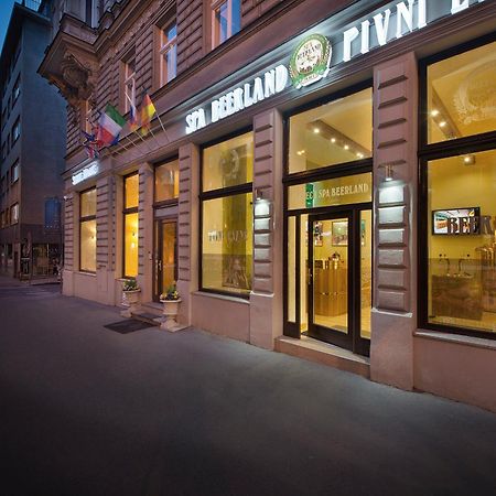 Hotel Suite Home Прага Екстериор снимка