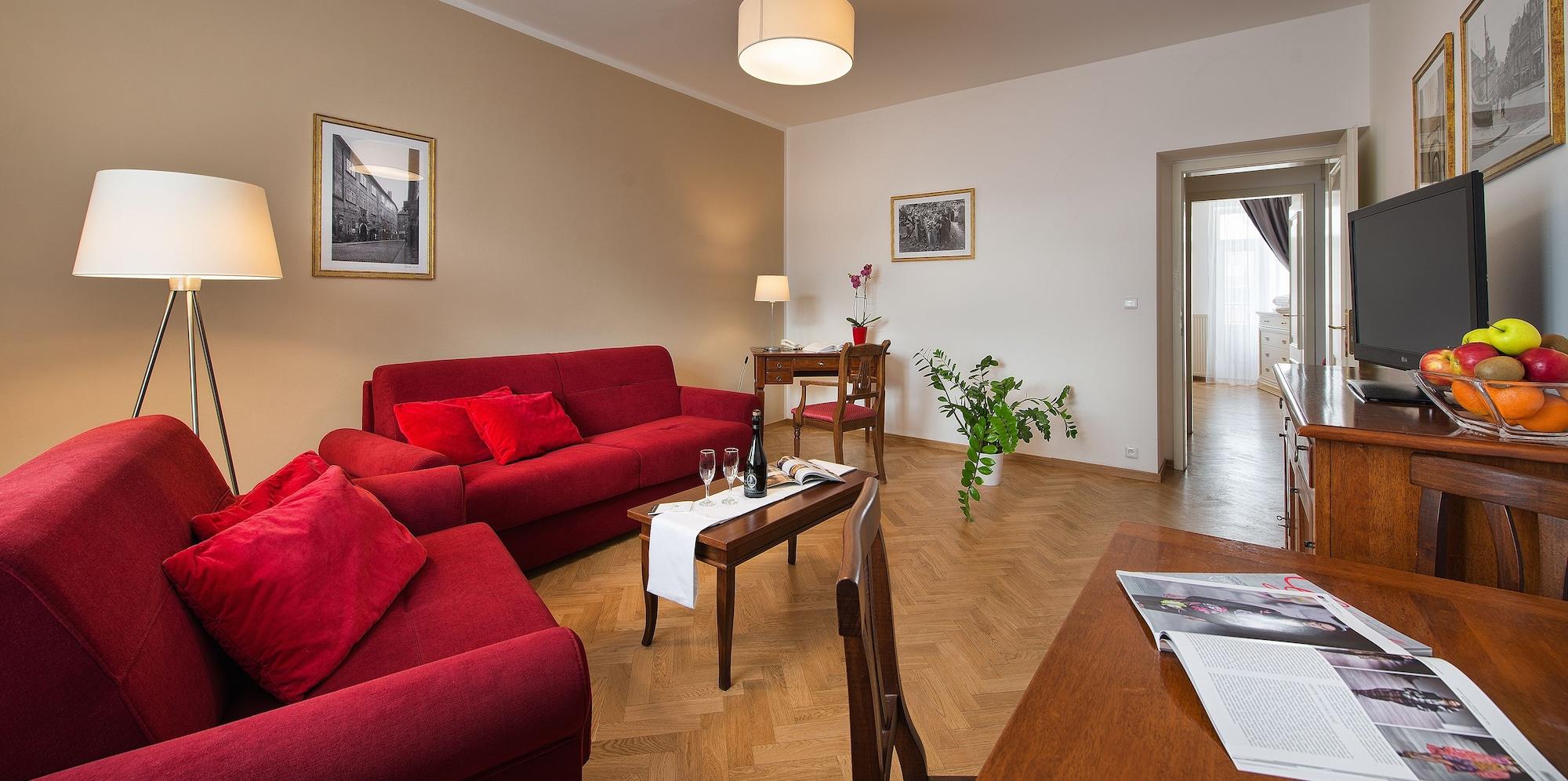 Hotel Suite Home Прага Екстериор снимка