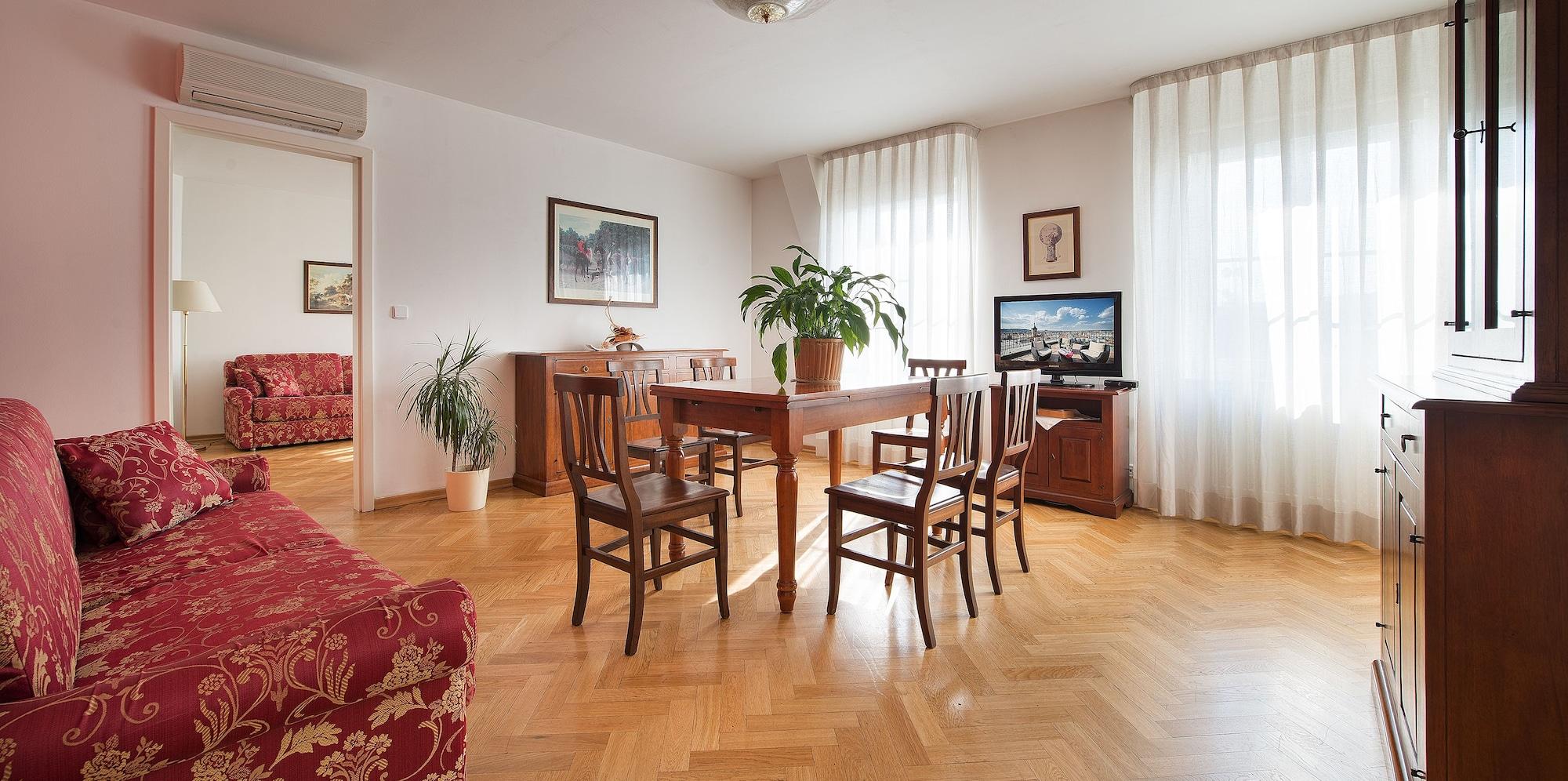 Hotel Suite Home Прага Екстериор снимка