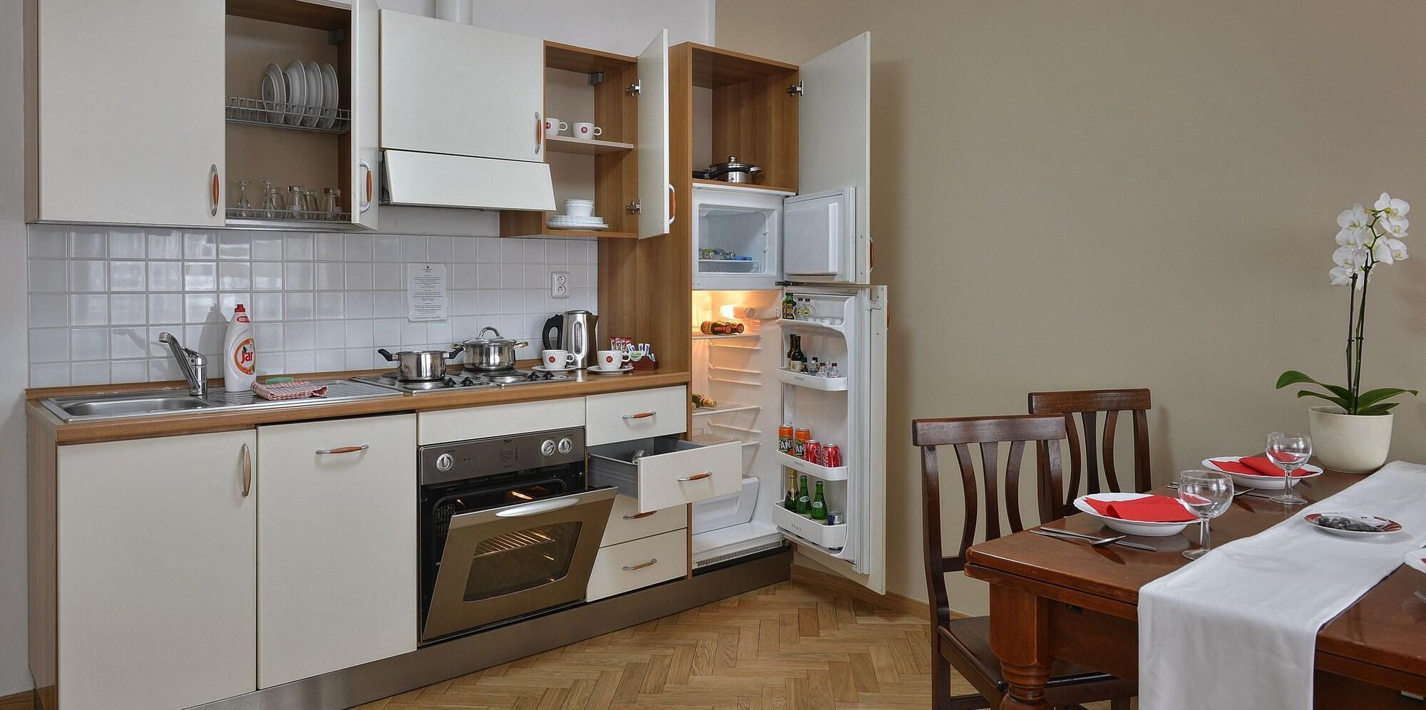 Hotel Suite Home Прага Екстериор снимка