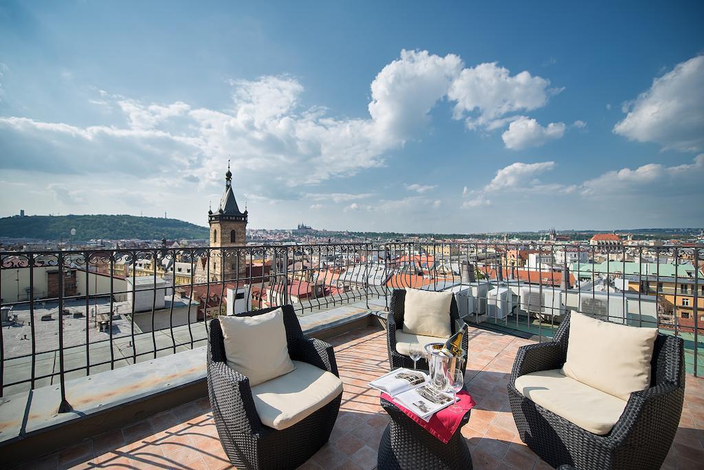 Hotel Suite Home Прага Екстериор снимка